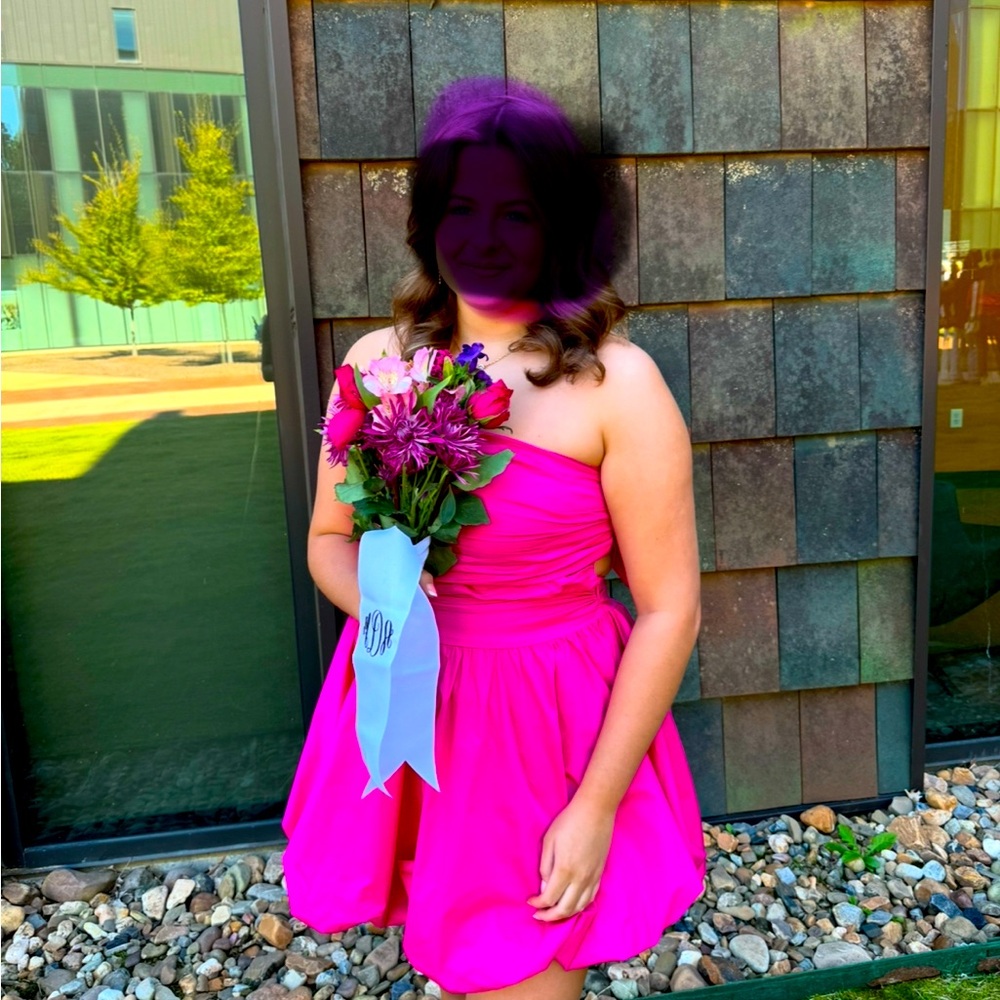 Short pink dress like new!